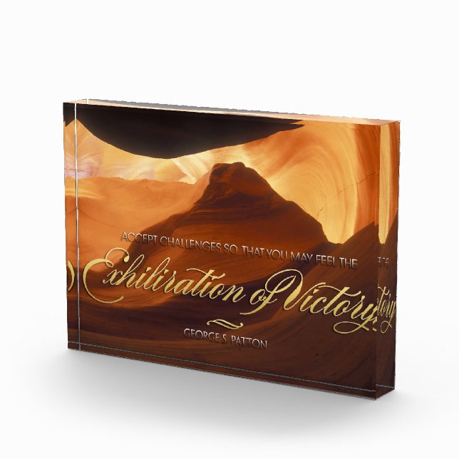 Bloc Photo Exhibernation De La Victoire (Droite)