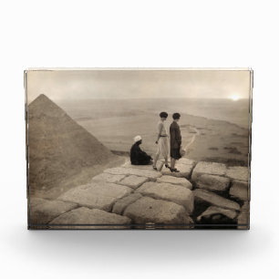 Bloc Photo Flapper Girls Sunrise Khufu Pyramid, Égypte 1920