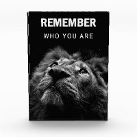 Lion Se Rappelle Qui Vous Êtes