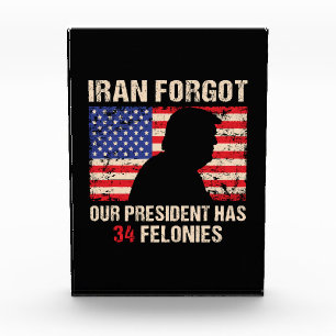 Bloc Photo L'Iran a oublié que notre président a 34 crimes