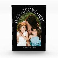 Love Grows Here Moderne Noir Arch