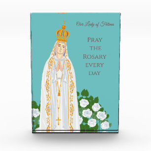 Bloc Photo Notre-Dame de Fatima et roses blanches