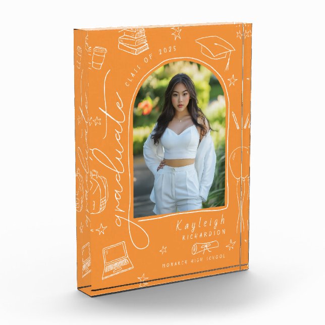Bloc photo Orange Retro Main dessinée Graduation (Gauche)