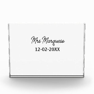 Bloc Photo simple monogramme minimaliste Mme M. nom date anné