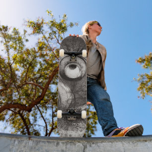 Blooming Vision : Redon's Abstrait Skateboard Art