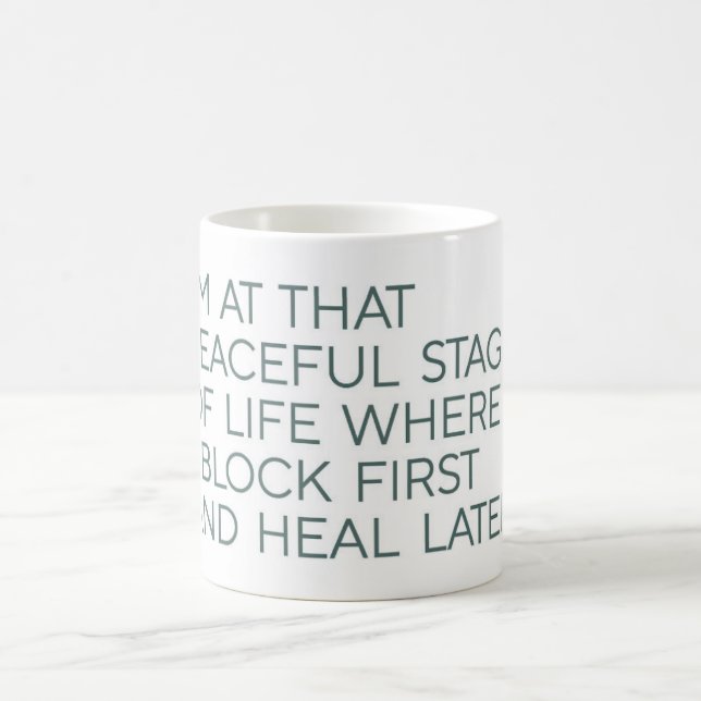 Bloquer d'abord, guérir ensuite - Tasse minimalist (Centre)