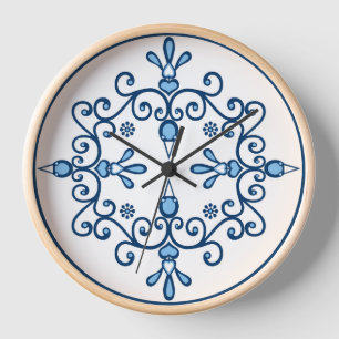 Blue birds folk design grand horloge