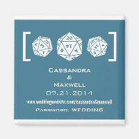 Blue D20 Dice Gamer Mariage Info Magnet v2
