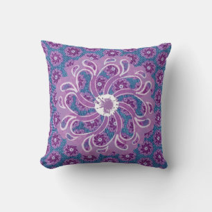 Blue Denim effet et grand coussin de fleurs violet