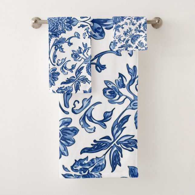 Blue Floral Chinoiserie White Watercolor (En situation)