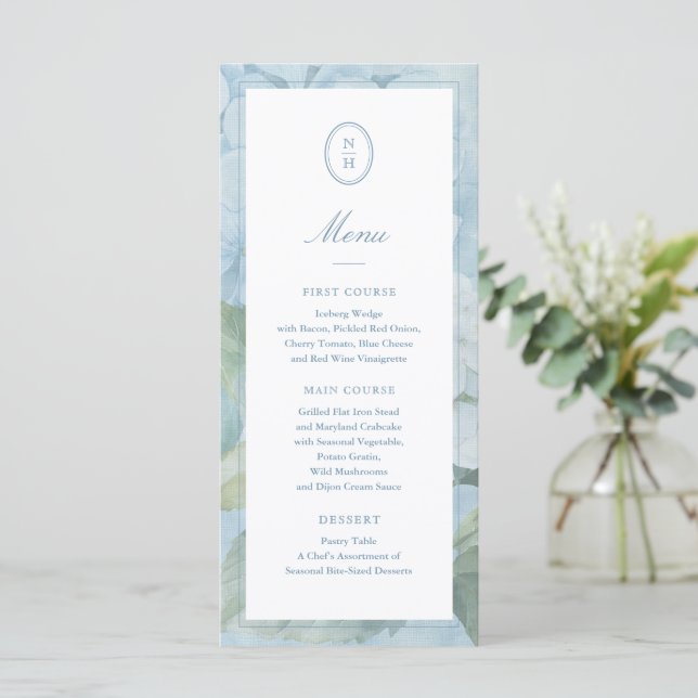 Blue Hydrangea Monogram Crest Wedding Flat Menu (Debout devant)