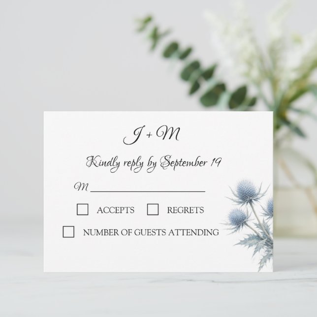 Blue Thistle Scottish Simple Wedding RSVP (Debout devant)