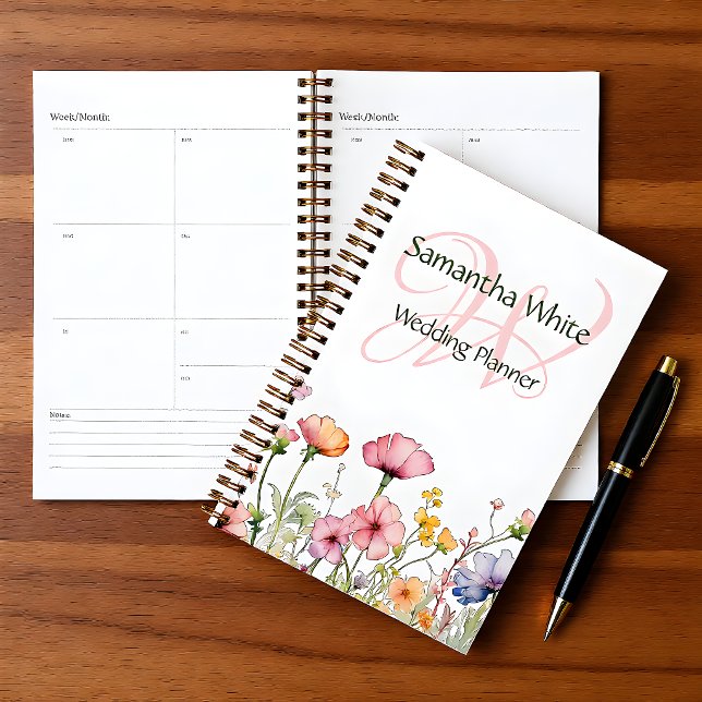 Blush Garden Watercolor Personalized Planner (Créateur téléchargé)
