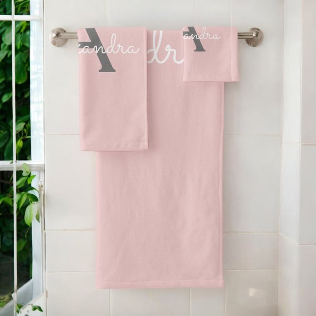 Blush Rose Gris Moderne Écriture Féminine Monogram (Créateur téléchargé)
