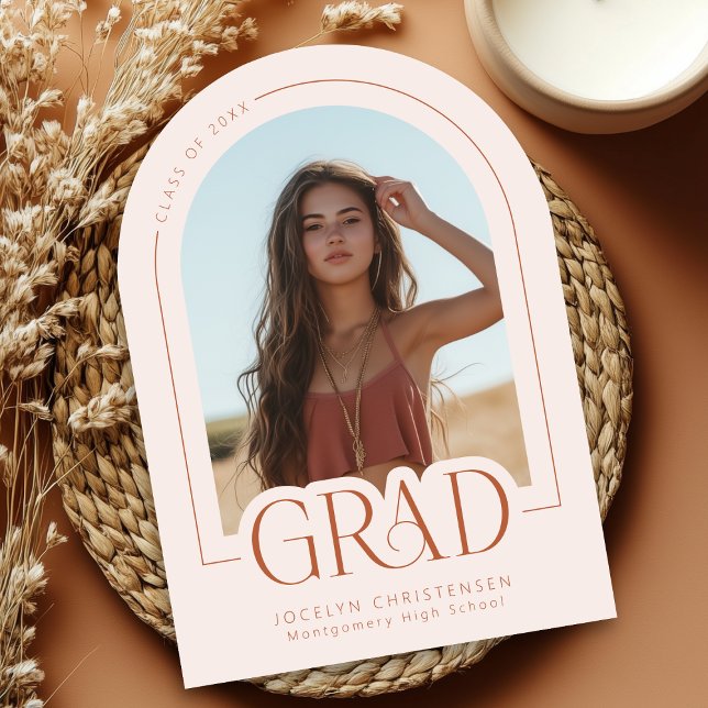 Blush Terracotta Moderne Graduation Faire-part (Mockup of 5" x 7" Announcement with Arch Corner Style)