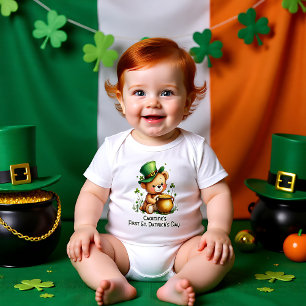 Body 1er jour de la Saint-Patrick de bébé, Câlins au tr