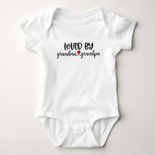 Body Aimé Par Grand-Mère Et Grand-Père