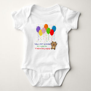 Body Ballons colorés et un ours heureux