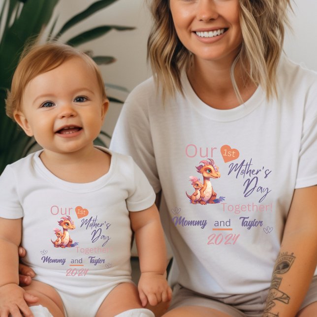 Body Bébé correspondant dinosaure NotrePremierMamanense (Baby Matching. Dinosaur and baby. Our First Mother's Day Together!)