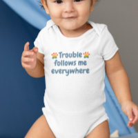 Bébé et chien mignons personnalisés sur mesure 