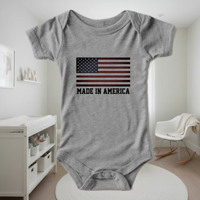 Body bébé 'Made in America' avec drapeau américain (USA flag bodysuit for baby)