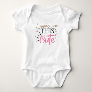 Body Bébé mignon qui dit