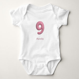 Body bébé numéro 3D rose 9 - 9 mois