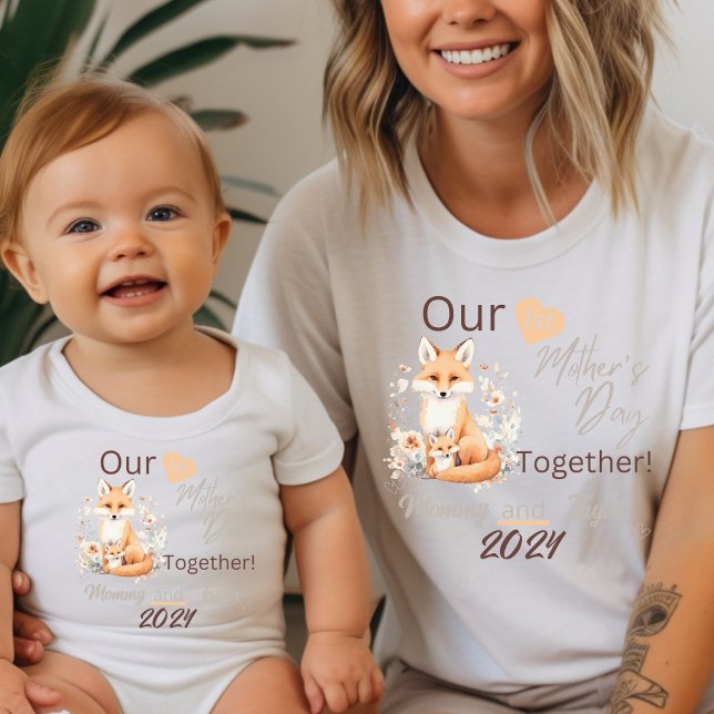 Body Bébé Renard qui nous correspond pour notre premier (Baby Matching. Fox and Baby. Our First Mother's Day Together!)
