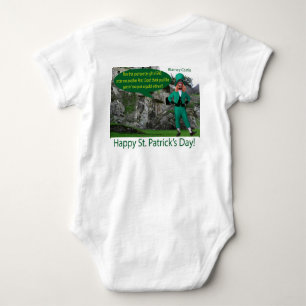 Body bébé un morceau. Joyeuse Saint Patrick's Day. iris