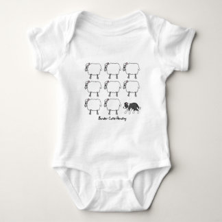Body Border collie vivant en troupe la plante grimpante