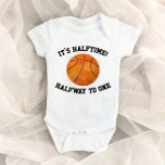 Body C'est la mi-temps ! Basketball Sports Demi-anniver<br><div class="desc">C'est un demi-temps ! Basket-Ball Sports Demi-Anniversaire Un Pièce. Half Birthday One Piece,  1/2 B-Day Bodysuit,  bébés,  fille garçon,  garçons filles,  simple propre</div>