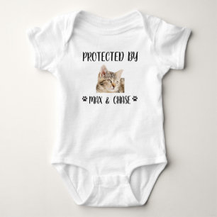 Body Chemise personnalisée Protégé par un chat, Protégé