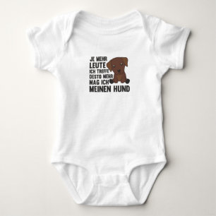 Body Chien Brown Labrador n'aime pas les gens