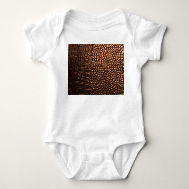 Body Closeup : crocodile texture cuir. (Devant)