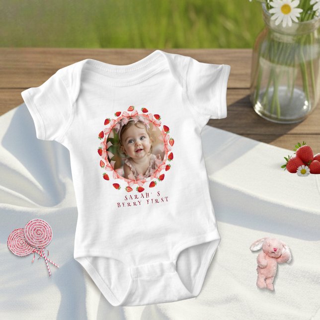 Body Coquette Berry Premier Anniversaire Rouge Gingham  (Coquette Berry First Birthday Red Gingham Photo Baby Bodysuit)