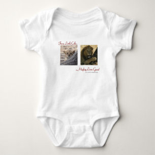 Body De l'petit animal mignon au lion puissant sur une