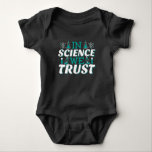Body En Science, nous faisons confiance Citation - Ense<br><div class="desc">Dans Science We Trust citation. Mignonne, artistique, drôle de citation scientifique avec une touche religieuse. L'art possède un microscope et un équipement d'expérimentation de flacon pour professeur de sciences masculin ou féminin. > Utilisation pour l'appréciation des professeurs de sciences, de chimie, de biologie ou de physique geek, ou des enfants...</div>