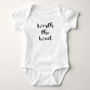 Body En valeur le costume de corps de bébé d'attente