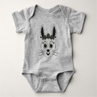 Fille au visage de lapin-32885