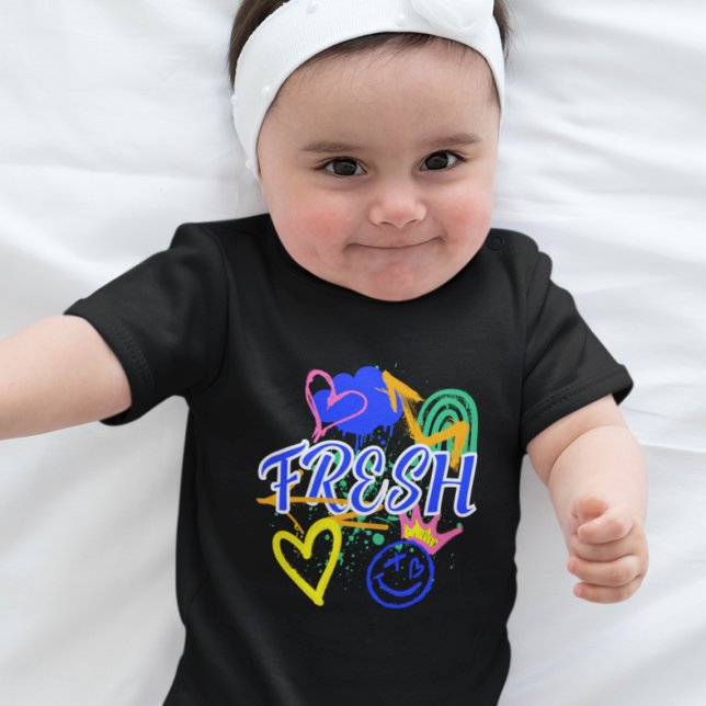 Body Graffiti inspiré avec Coeurs, Couronne et Flèches (Créateur téléchargé)