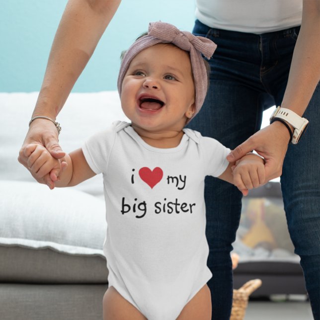 Body J'Aime Mon Grand Coeur Rouge Soeur (I Love My Big Sister Baby Bodysuit)