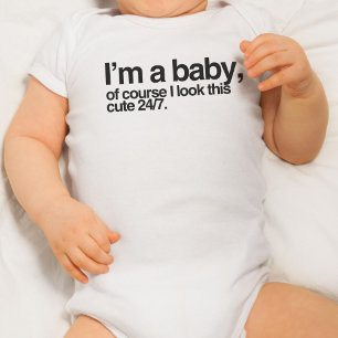 Body Je suis un bébé, bien sûr je ressemble à ce mignon