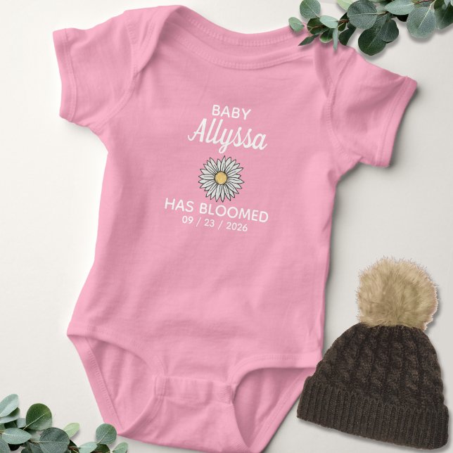 Body Joli nom de bébé rose et blanc Date de naissance (Créateur téléchargé)