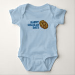 Body Joyeux Jour de Challah Chanukah Hanoukka Fête juiv<br><div class="desc">Le costume de bébé présente une illustration originale d'une miche de pain d'allah, avec HAPPY CHALLAH DAYS dans une police amusante. Parfait pour Hanoukka ! Ne vois-tu pas ce que tu cherches ? Vous avez besoin d'aide pour la personnalisation ? Cliquez sur "Demandez à ce concepteur" pour créer un costume...</div>