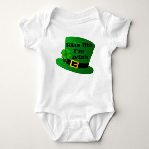 Body Kiss Me Je suis Irlandais Custom Infant Creeper