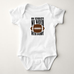 Body Le Dimanche On Regarde Le Football Avec Papa