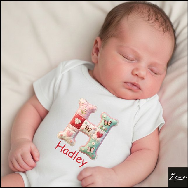 Body Lettre initiale H en patchwork matelassé pour la n (This is a sample design. There are several models to choose from, with the name and color changed.)