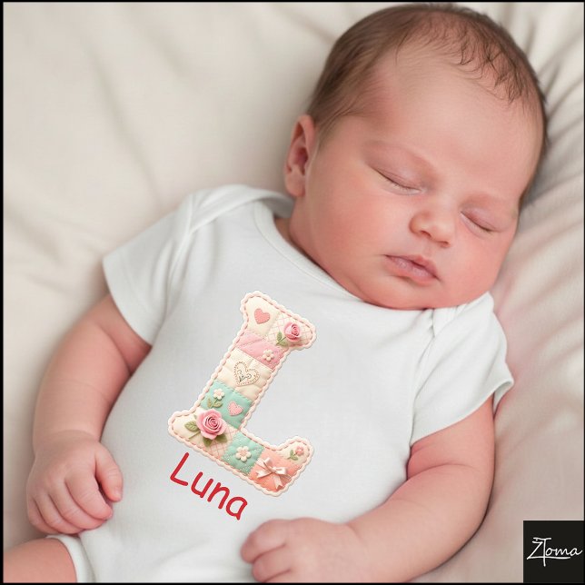 Body Lettre initiale L en patchwork matelassé pour la n (This is a sample design. There are several models to choose from, with the name and color changed.)