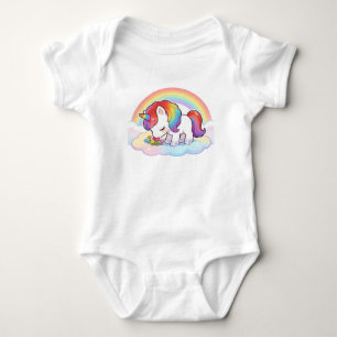 Body Licorne arc-en-ciel mignonne reniflant des fleurs