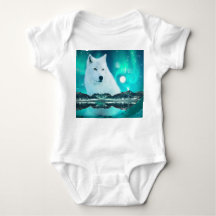 Loup arctique et nuit magique avec aurores boréale